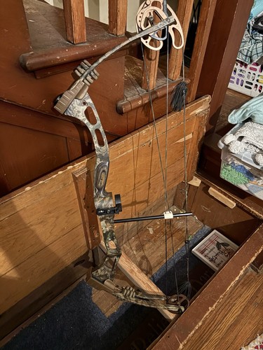 Compound bow 29in draw - 6o,