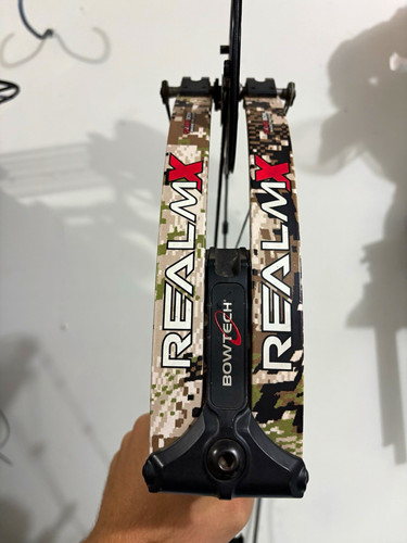 Bowtech realm right - realm, x